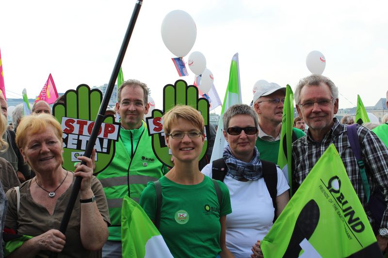 BUND Lippe zeigt Flagge gegen TTIP und CETA